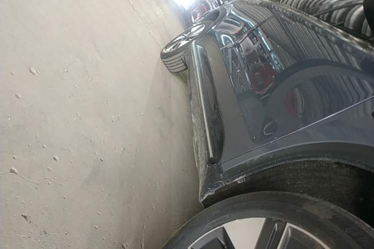 Used XPeng G3 2022 G3i 520N+ Right Side Sill