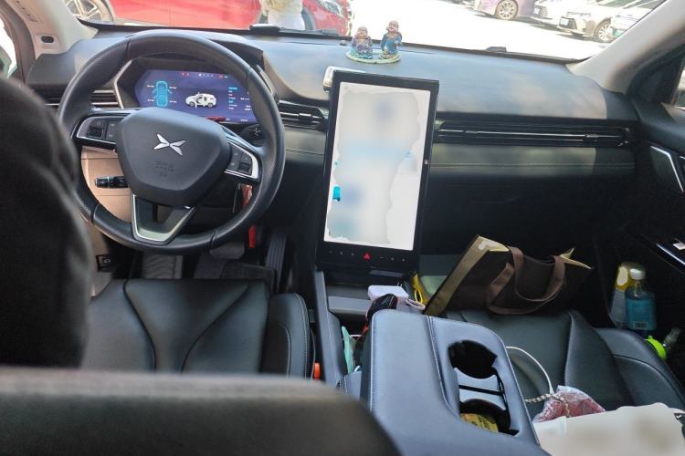 Used XPeng G3 2022 G3i 460N+ Center Console