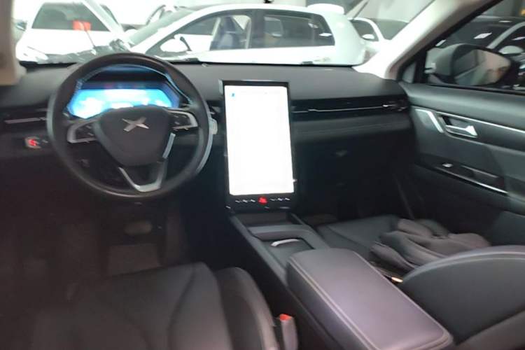 Used XPeng G3 2022 G3i 460G+ Center Console