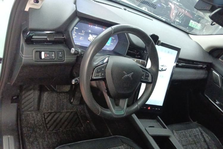 Used XPeng G3 2022 G3i 460N+ Center Console