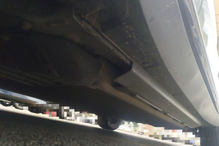 Used XPeng G3 2022 G3i 460N Chassis Front Left