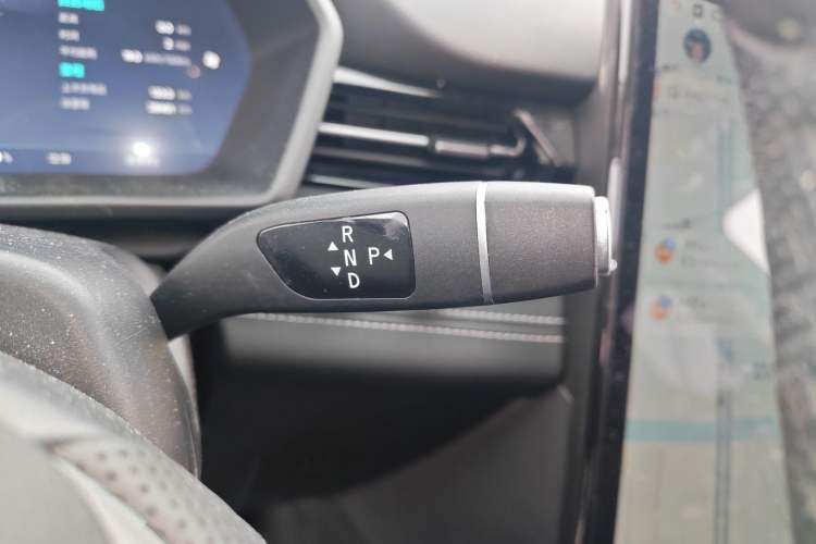Used XPeng G3 2022 G3i 460N+ Gear Lever