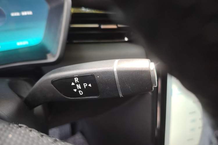 Used XPeng G3 2022 G3i 460G+ Gear Lever