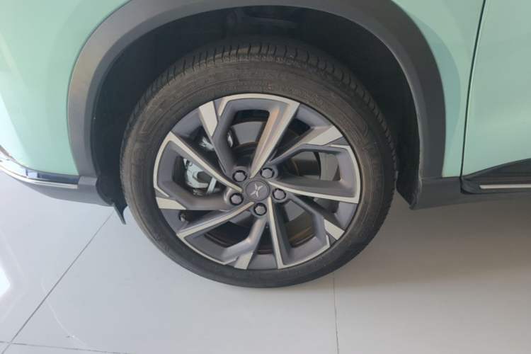 Used XPeng G3 2022 G3i 460G+ Left Front Wheel Hub