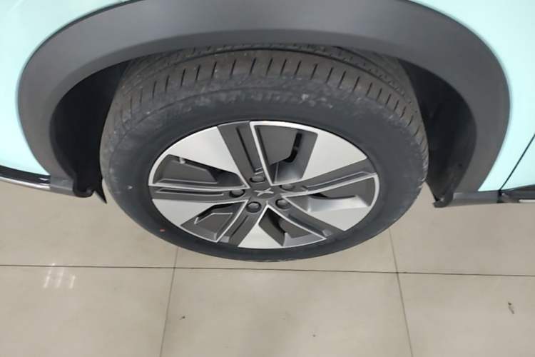 Used XPeng G3 2022 G3i 460G+ Left Front Wheel Hub