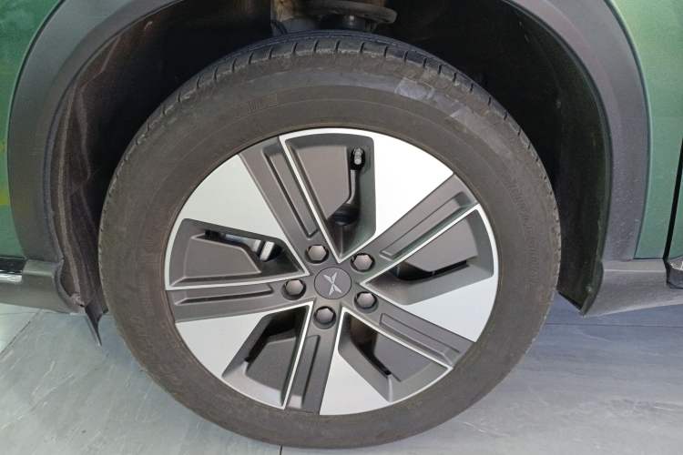 Used XPeng G3 2022 G3i 460N+ Left Front Wheel Hub