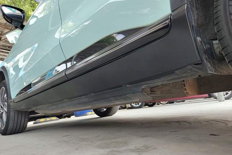 Used XPeng G3 2022 G3i 460N Left Side Sill