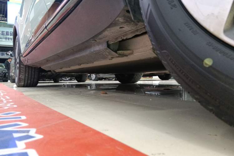Used XPeng G3 2022 G3i 460N+ Left Side Sill