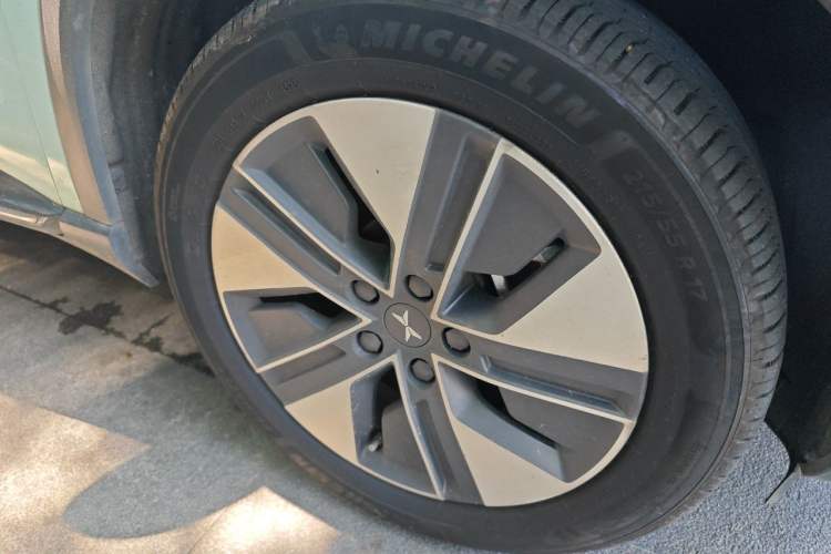 Used XPeng G3 2022 G3i 460N+ Right Front Wheel Hub