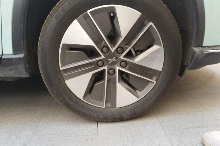 Used XPeng G3 2022 G3i 460N Right Front Wheel Hub