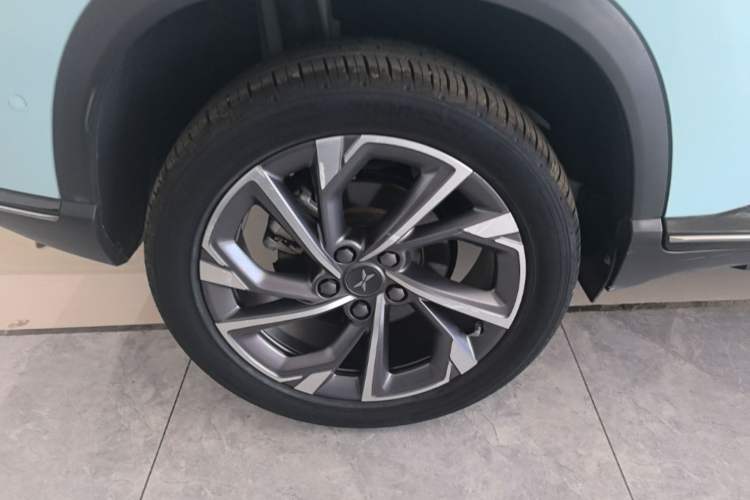 Used XPeng G3 2022 G3i 460N Right Rear Wheel Hub