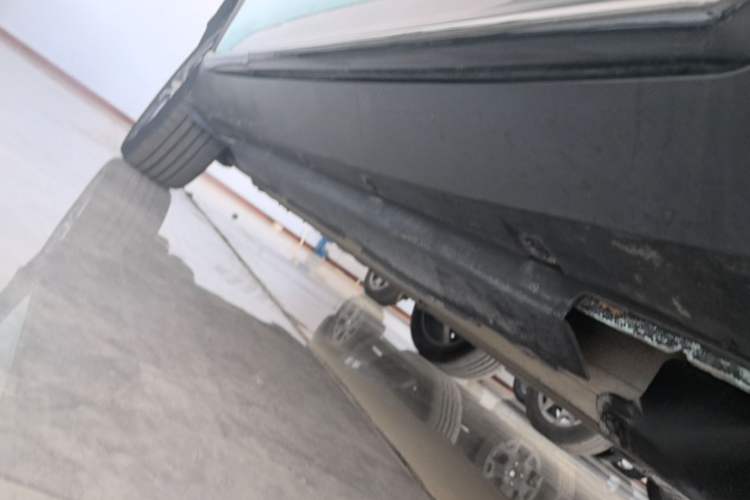 Used XPeng G3 2022 G3i 460N Right Side Sill