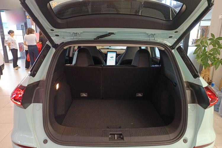Used XPeng G3 2022 G3i 460N+ Trunk