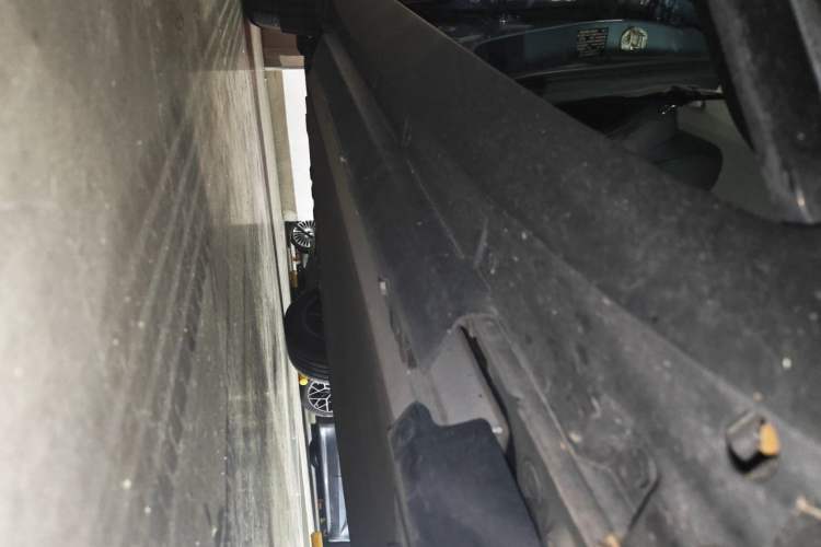 Used XPeng G3 2022 G3i 460G+ Chassis Front Right