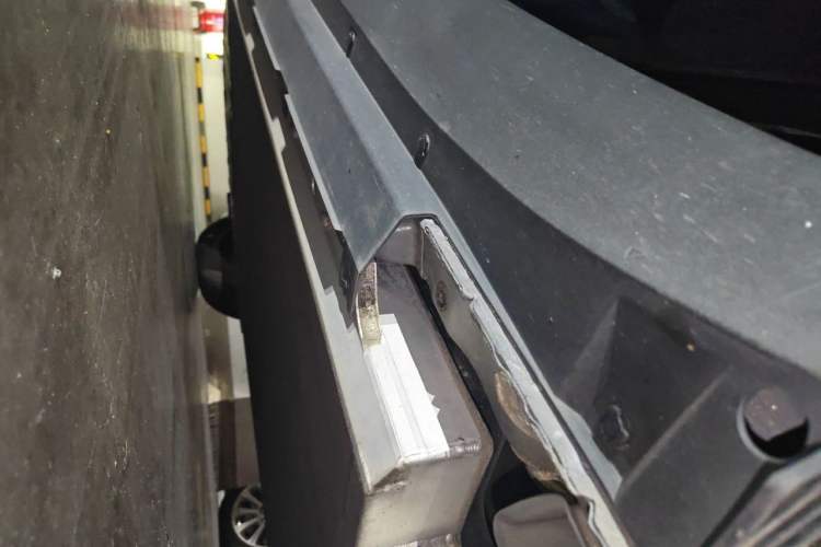 Used XPeng G3 2022 G3i 460G+ Chassis Rear Left