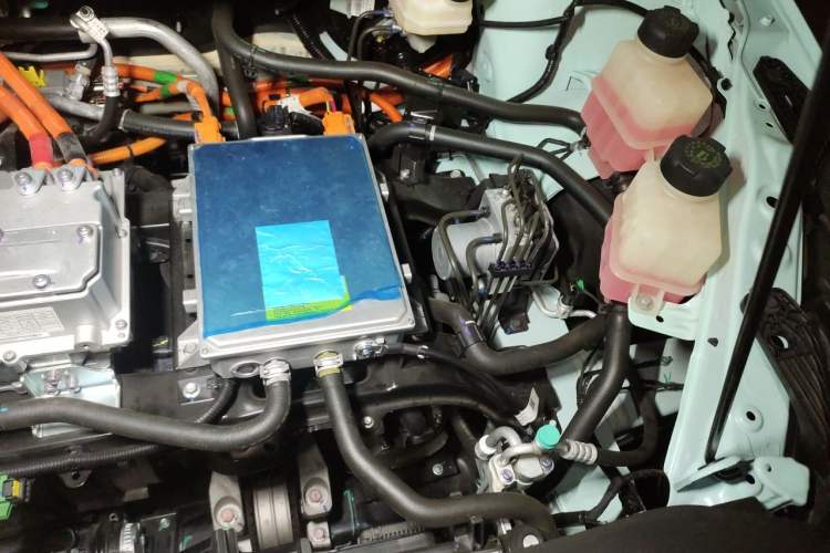 Used XPeng G3 2022 G3i 460N Engine Bay Left