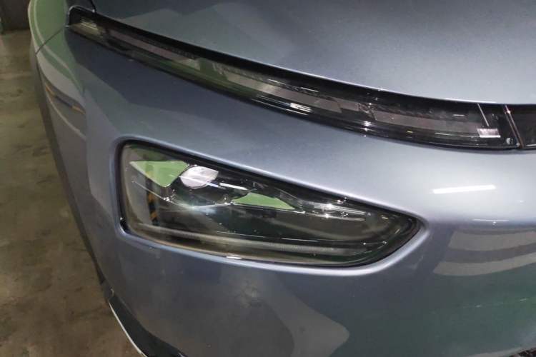 Used XPeng G3 2022 G3i 460G+ Right Front Headlight