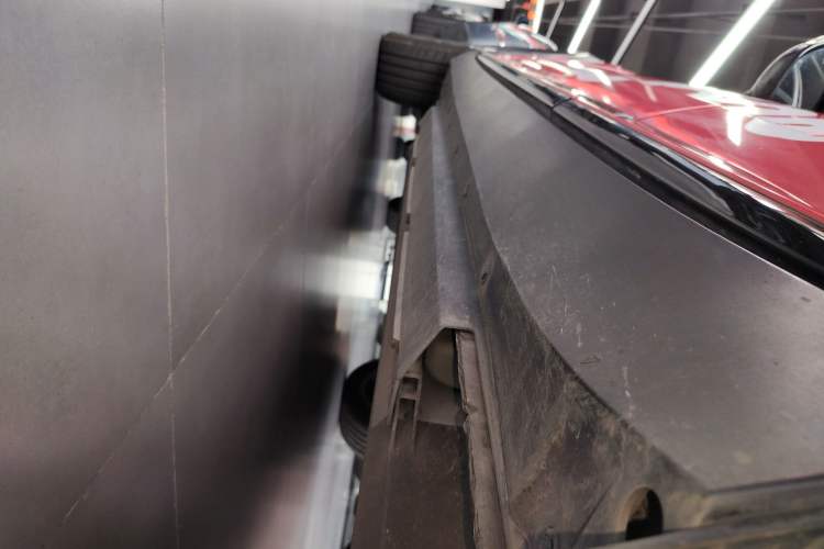 Used XPeng G3 2022 G3i 460N Left Side Sill
