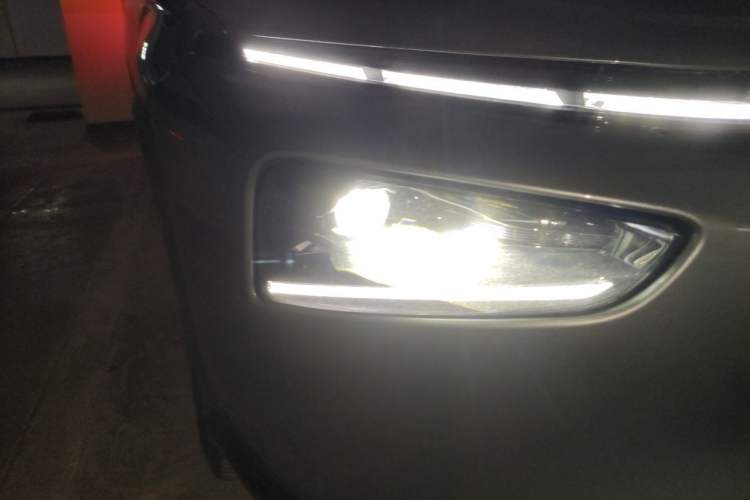 Used XPeng G3 2022 G3i 460G Right Front Headlight