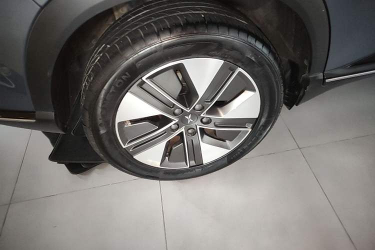 Used XPeng G3 2022 G3i 460N+ Right Rear Wheel Hub