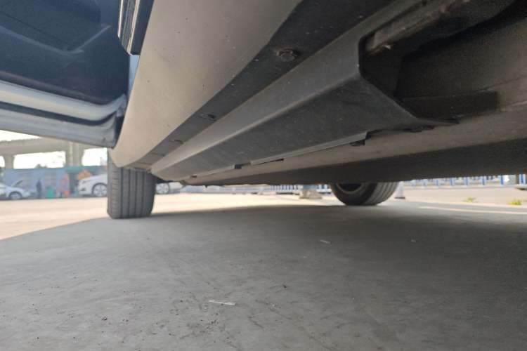Used XPeng G3 2022 G3i 460G Chassis Rear Left