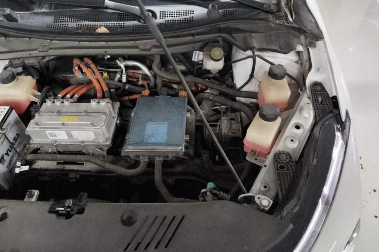 Used XPeng G3 2022 G3i 460N Engine Bay Left