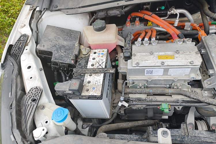 Used XPeng G3 2022 G3i 460N Engine Bay Right