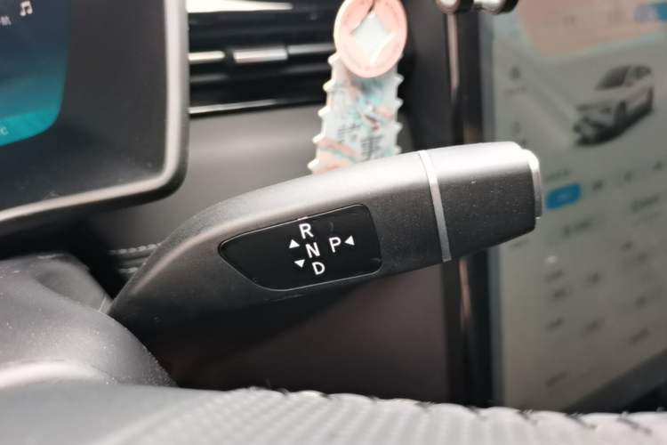 Used XPeng G3 2022 G3i 460G+ Gear Lever