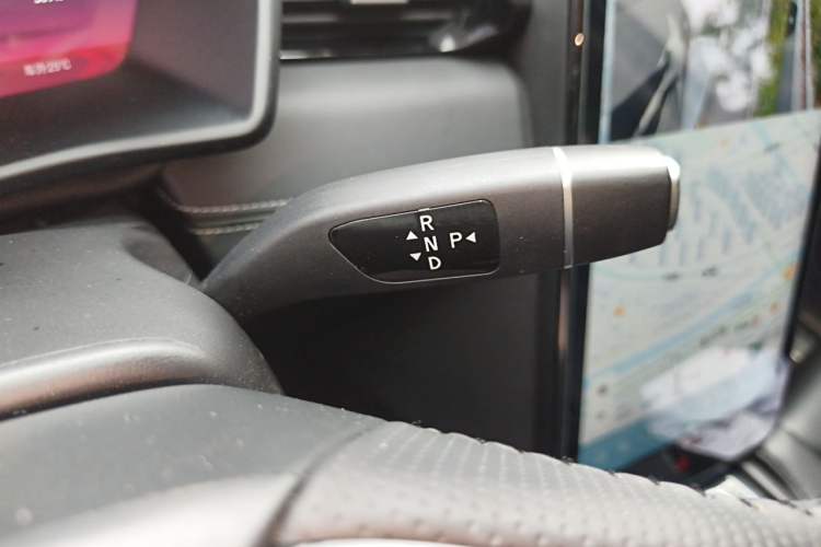 Used XPeng G3 2022 G3i 460N Gear Lever
