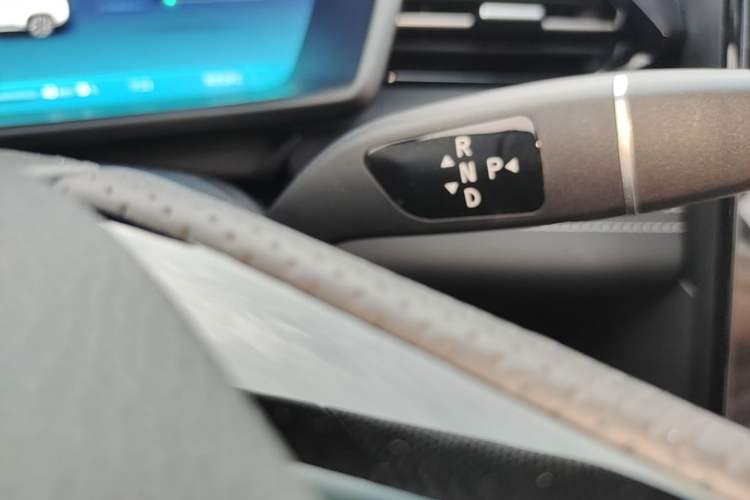 Used XPeng G3 2022 G3i 520N+ Gear Lever