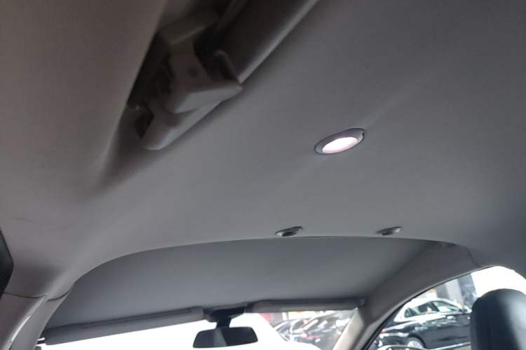 Used XPeng G3 2022 G3i 460G+ Headliner