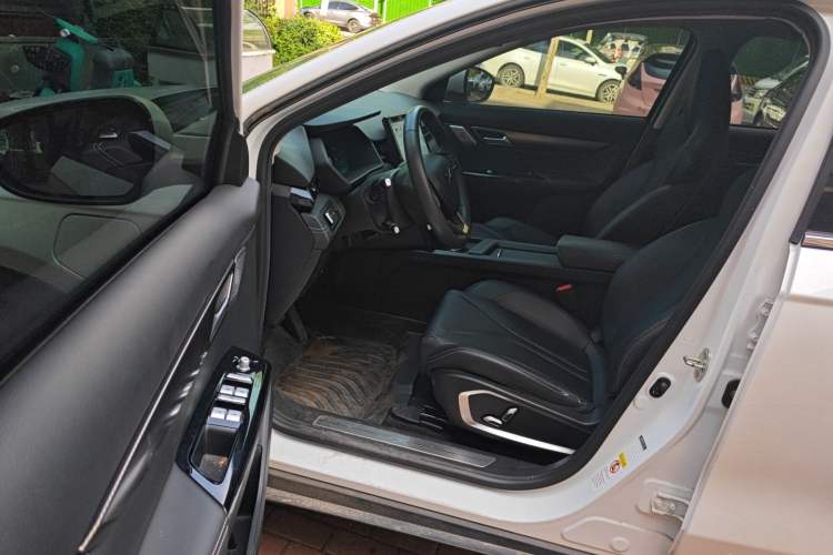 Used XPeng G3 2022 G3i 460G+ Interior 3