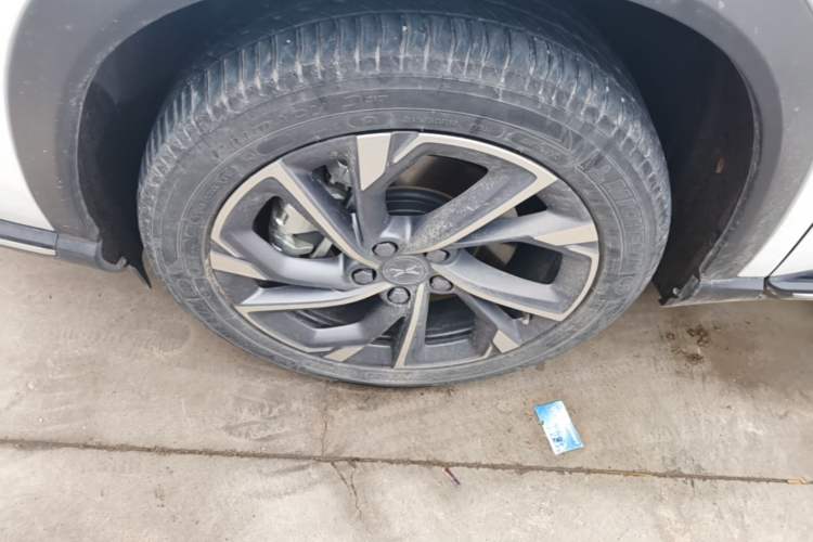 Used XPeng G3 2022 G3i 520N+ Left Front Wheel Hub