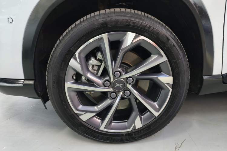 Used XPeng G3 2022 G3i 460N Left Front Wheel Hub