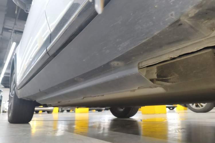 Used XPeng G3 2022 G3i 460N Left Side Sill