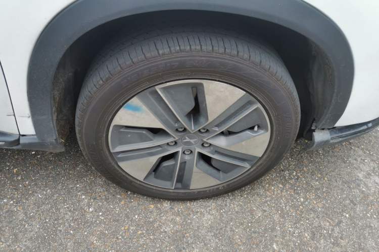 Used XPeng G3 2022 G3i 460G+ Right Front Wheel Hub