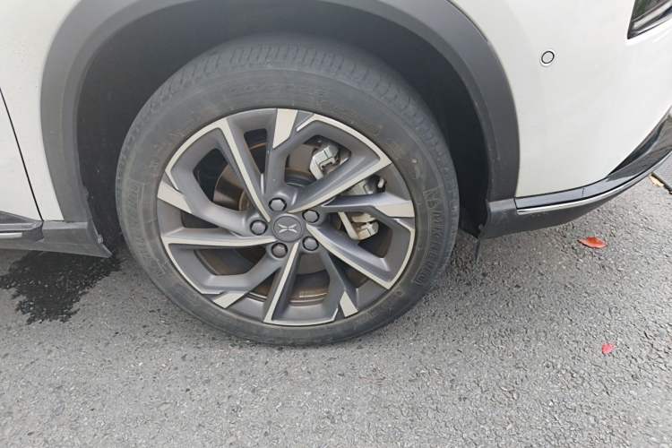 Used XPeng G3 2022 G3i 460N Right Front Wheel Hub