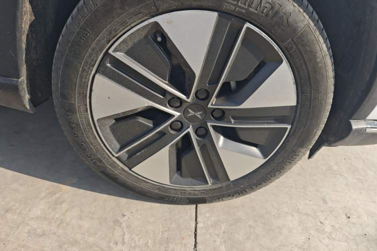 Used XPeng G3 2022 G3i 460G Right Front Wheel Hub