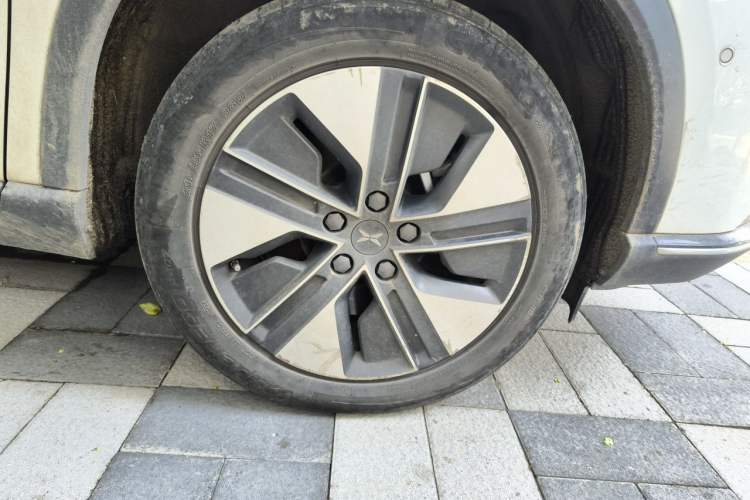 Used XPeng G3 2022 G3i 520N+ Right Front Wheel Hub