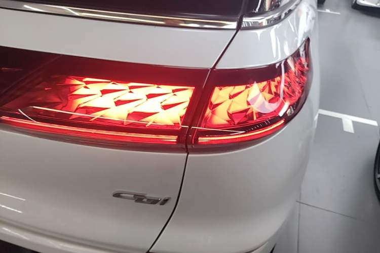 Used XPeng G3 2022 G3i 460G+ Right Rear Taillight