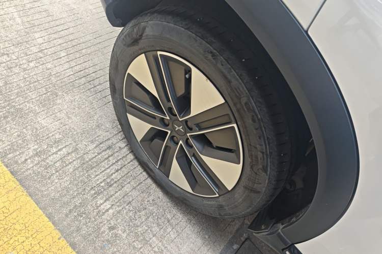 Used XPeng G3 2022 G3i 460N+ Right Rear Wheel Hub