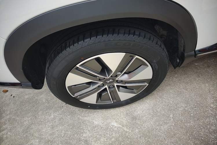 Used XPeng G3 2022 G3i 460N Right Rear Wheel Hub