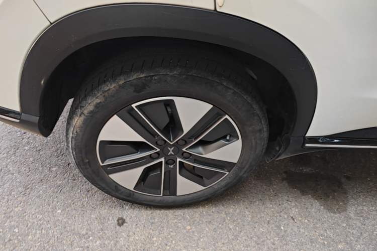 Used XPeng G3 2022 G3i 460G+ Right Rear Wheel Hub