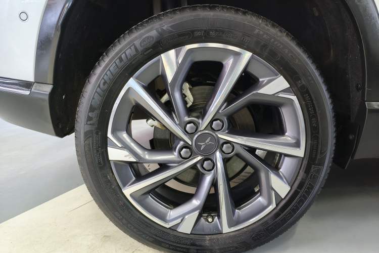 Used XPeng G3 2022 G3i 460N Right Rear Wheel Hub