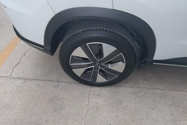 Used XPeng G3 2022 G3i 460G+ Right Rear Wheel Hub