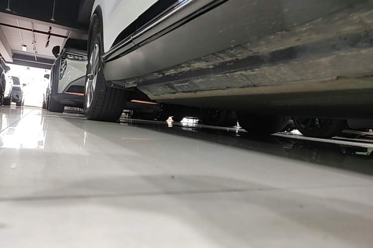 Used XPeng G3 2022 G3i 520N+ Right Side Sill