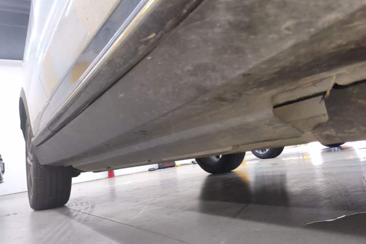 Used XPeng G3 2022 G3i 460N Right Side Sill