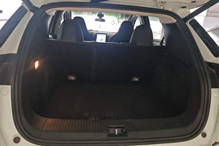Used XPeng G3 2022 G3i 460G+ Trunk
