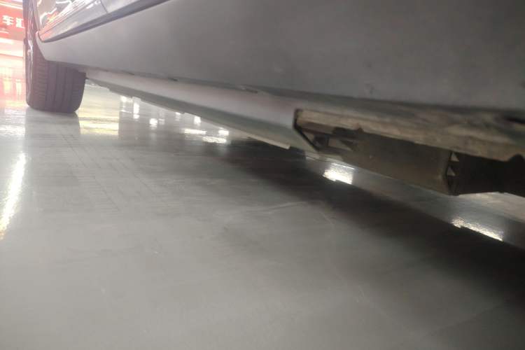Used XPeng G3 2022 G3i 460N Left Side Sill