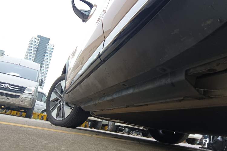 Used XPeng G3 2022 G3i 520N+ Left Side Sill
